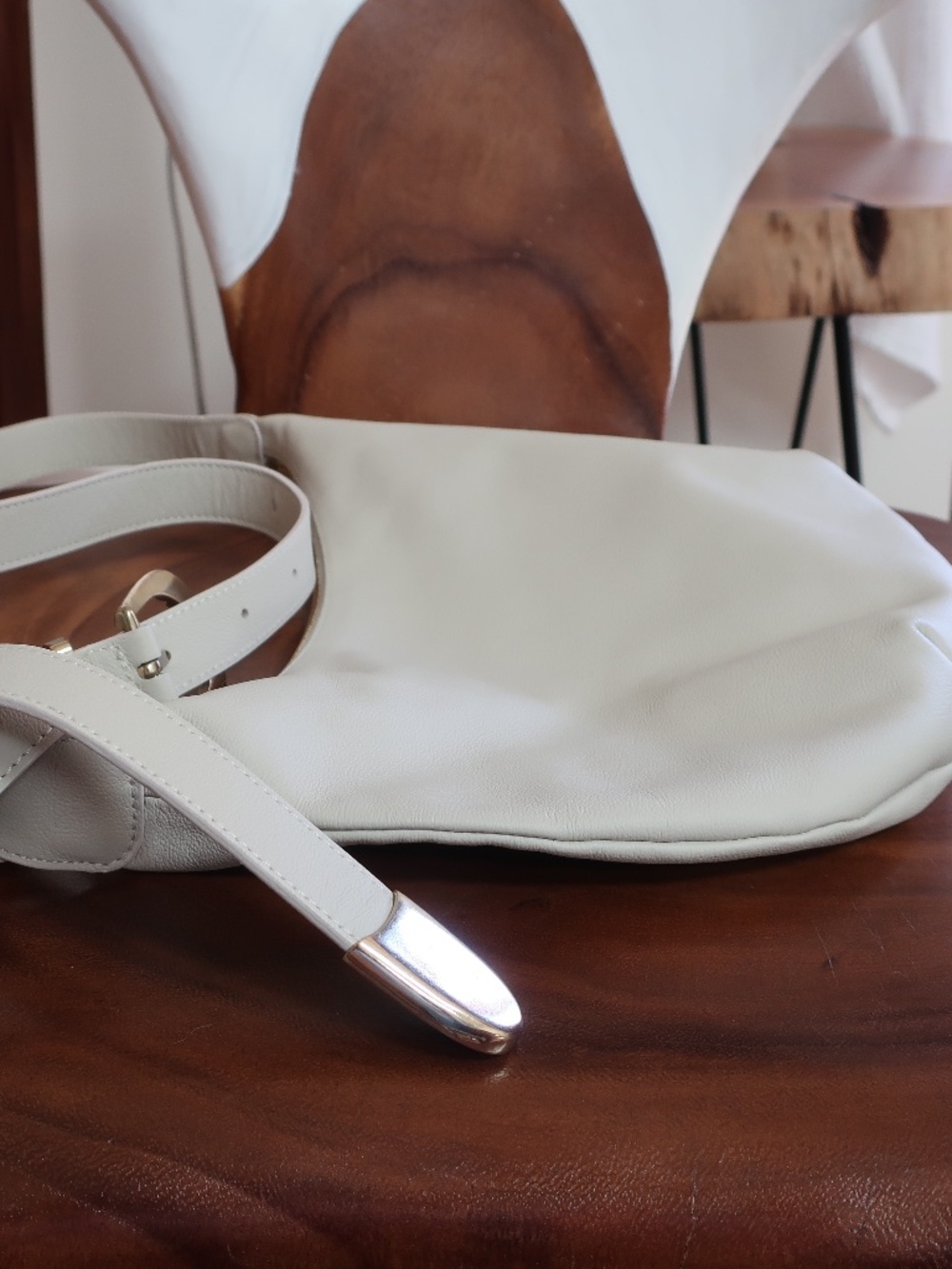 Natalie Borton Designs Sera Crescent Bag in Bone Leather - Picture 5 of 11